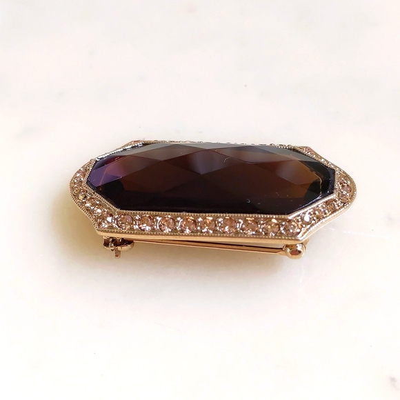 NWOT. Vintage Monet Brown Brooch with Gold Tone and Yellow Rhinestones. - Picture 2 of 3